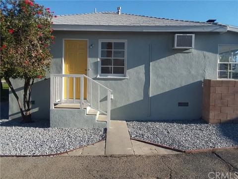 561 N Yucca Ave, Rialto, CA 92376 photo 2