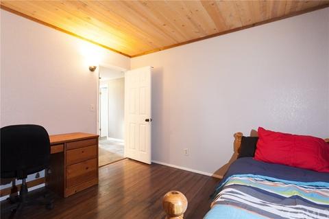 2077 3rd Ln, Big Bear City, CA 92314 photo 18