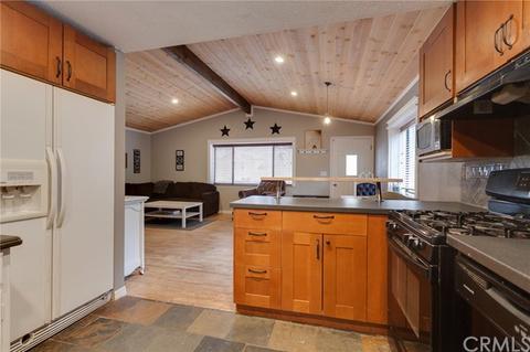2077 3rd Ln, Big Bear City, CA 92314 photo 14