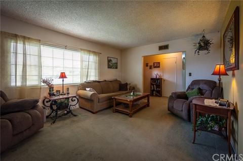 33737 Fairview Dr, Yucaipa, CA 92399 photo 4