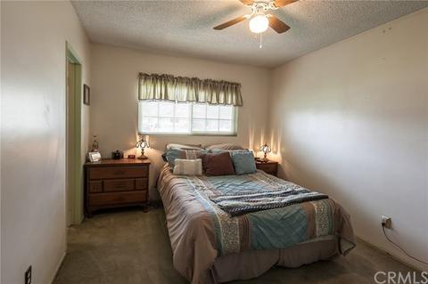 33737 Fairview Dr, Yucaipa, CA 92399 photo 12