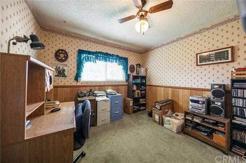 33737 Fairview Dr, Yucaipa, CA 92399 photo 15