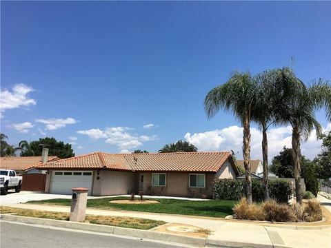 1304 N Grove St, Redlands, CA 92374 photo 8