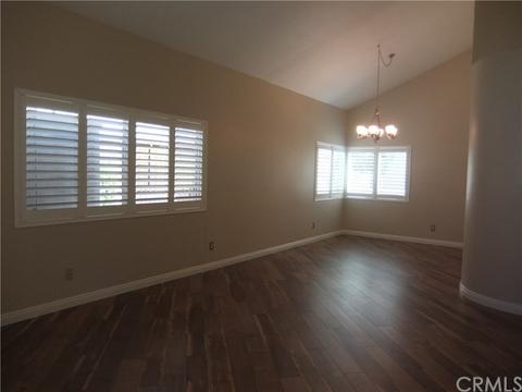 31009 Pebble St, Mentone, CA 92359 photo 7