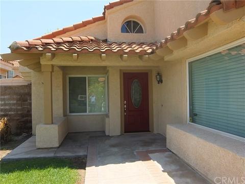 31009 Pebble St, Mentone, CA 92359 photo 2