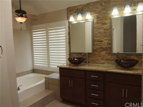 31009 Pebble St, Mentone, CA 92359 photo 21