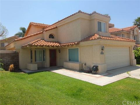 31009 Pebble St, Mentone, CA 92359 photo 1