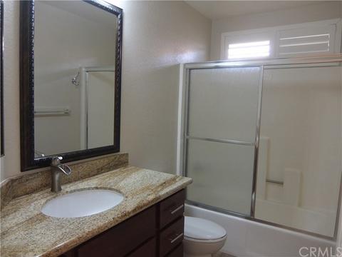 31009 Pebble St, Mentone, CA 92359 photo 16