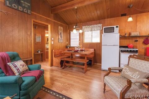 189 Pine Ln, Sugarloaf, CA 92386 photo 9