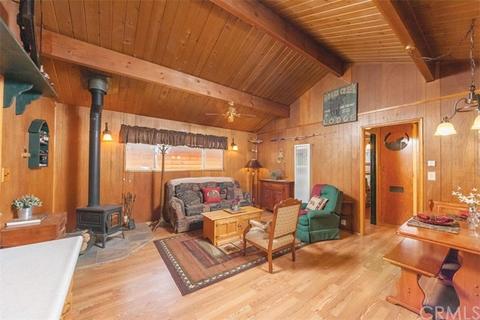 189 Pine Ln, Sugarloaf, CA 92386 photo 2