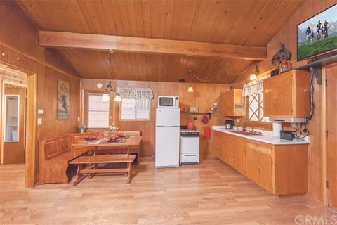 189 Pine Ln, Sugarloaf, CA 92386 photo 1