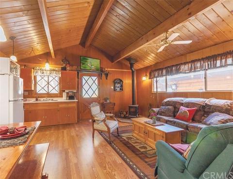 189 Pine Ln, Sugarloaf, CA 92386 photo 3