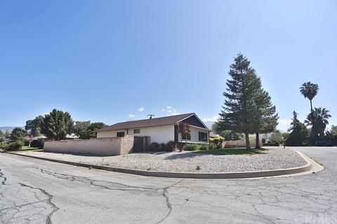 35476 Cabrini Dr, Yucaipa, CA 92399 photo 4