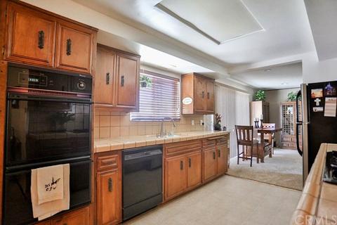 35476 Cabrini Dr, Yucaipa, CA 92399 photo 17