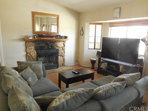8220 8th Ave, Hesperia, CA 92345 photo 4