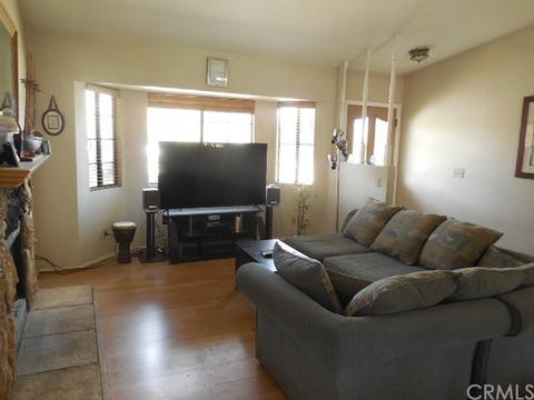 8220 8th Ave, Hesperia, CA 92345 photo 3