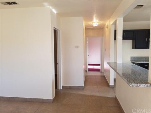 301 E 3rd St, Rialto, CA 92376 photo 4