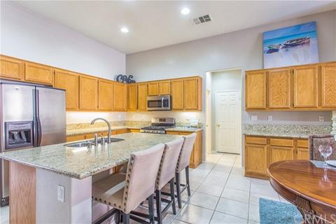 6933 Clear Spring Ct, Highland, CA 92346 photo 8