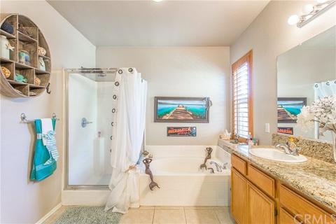 6933 Clear Spring Ct, Highland, CA 92346 photo 25
