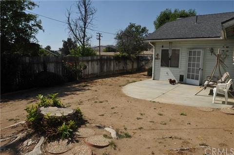33867 Washington Dr, Yucaipa, CA 92399 photo 14