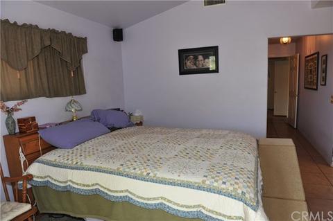 33867 Washington Dr, Yucaipa, CA 92399 photo 6