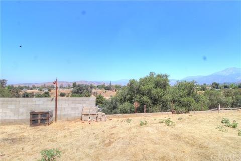 13283 3rd St, Yucaipa, CA 92399 photo 34