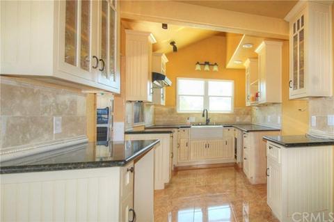 13283 3rd St, Yucaipa, CA 92399 photo 6