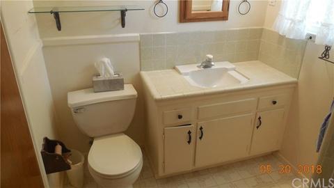 186 E Virginia St, Rialto, CA 92376 photo 27