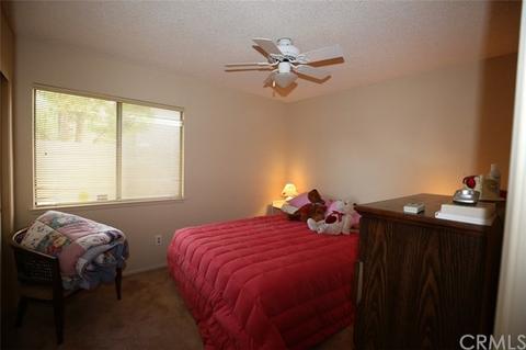 28925 Shadow Creek Ln, Highland, CA 92346 photo 14