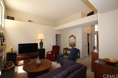 28925 Shadow Creek Ln, Highland, CA 92346 photo 17