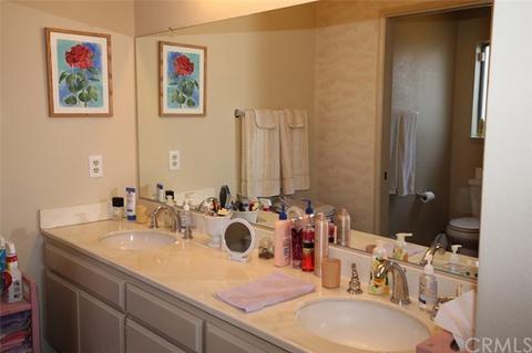28925 Shadow Creek Ln, Highland, CA 92346 photo 13