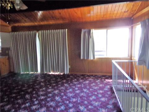 900 Jungfrau Dr, Crestline, CA 92325 photo 5