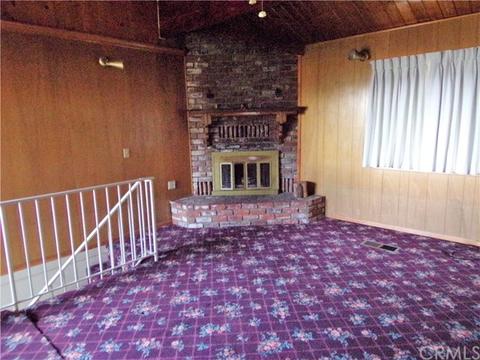 900 Jungfrau Dr, Crestline, CA 92325 photo 4