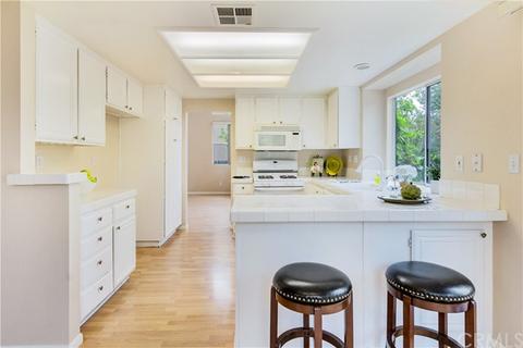 31264 Nice, Mentone, CA 92359 photo 6