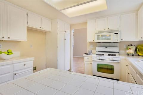 31264 Nice, Mentone, CA 92359 photo 8