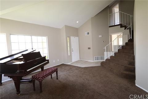 837 Beal Ct, Redlands, CA 92374 photo 4