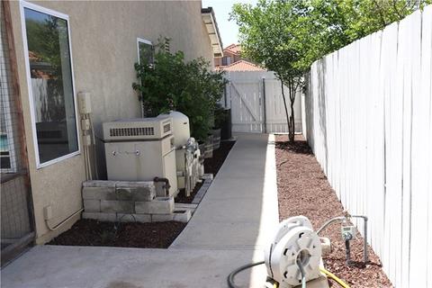 837 Beal Ct, Redlands, CA 92374 photo 57