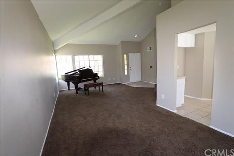 837 Beal Ct, Redlands, CA 92374 photo 9