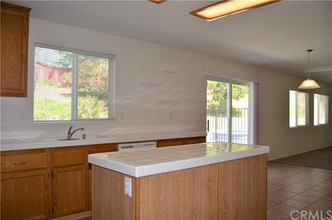 13495 Jennifer Ln, Yucaipa, CA 92399 photo 34