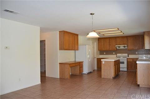13495 Jennifer Ln, Yucaipa, CA 92399 photo 32