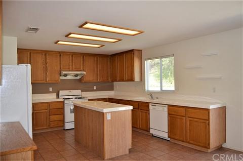 13495 Jennifer Ln, Yucaipa, CA 92399 photo 33