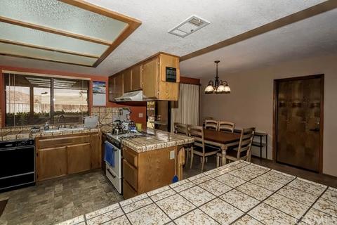 23524 Cherokee Ave, Apple Valley, CA 92307 photo 10