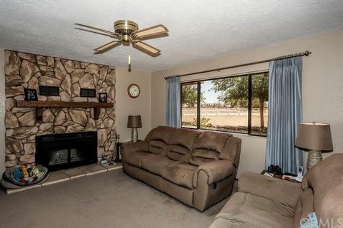 23524 Cherokee Ave, Apple Valley, CA 92307 photo 5