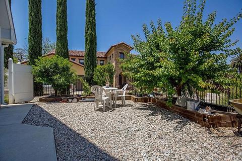 1512 Blossom Ct, Redlands, CA 92373 photo 46