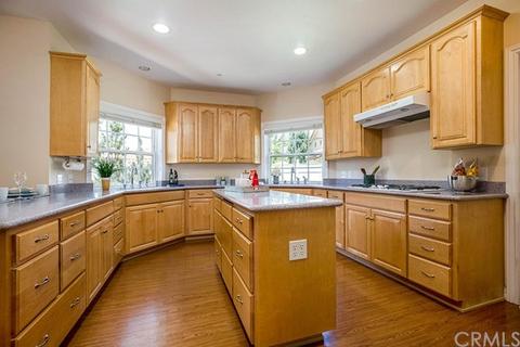 1512 Blossom Ct, Redlands, CA 92373 photo 14