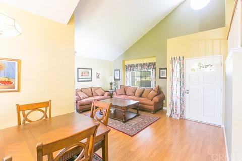 34226 Via Buena Dr, Yucaipa, CA 92399 photo 4