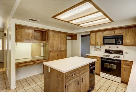 36911 Lan Franc Rd, Yucaipa, CA 92399 photo 23