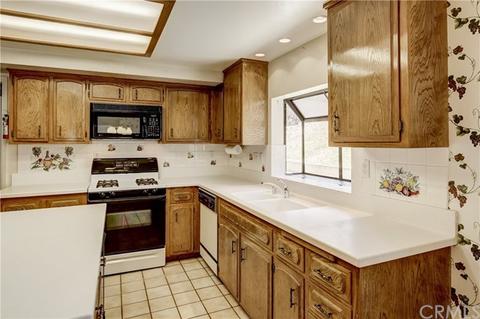 36911 Lan Franc Rd, Yucaipa, CA 92399 photo 22