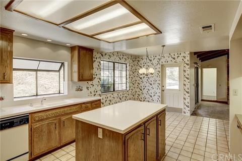 36911 Lan Franc Rd, Yucaipa, CA 92399 photo 25