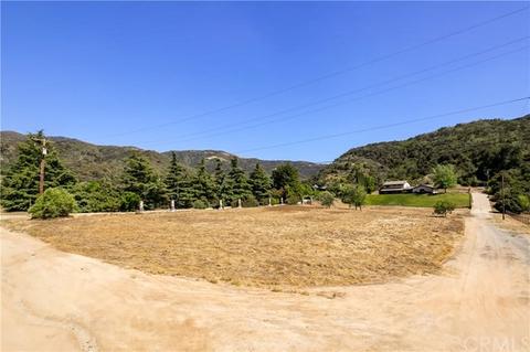 36911 Lan Franc Rd, Yucaipa, CA 92399 photo 2